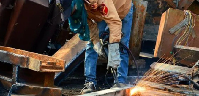 Industrial Growth Slows to 6-Month Low at 2.9% in February 2025 Amid Broad Sectoral Deceleration