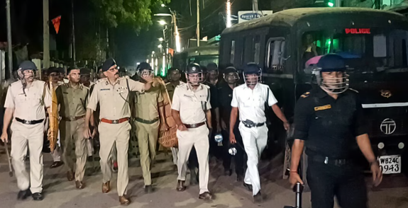 Murshidabad Erupts in Violence Over Waqf Law: 3 Dead, 150 Arrested as BSF Deploys Additional Troops