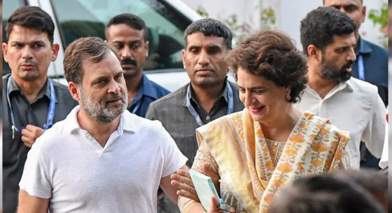 राहुल गांधी पर सुप्रीम कोर्ट की टिप्पणी को INDIA गठबंधन ने बताया ‘अवांछित’, प्रियंका गांधी बोलीं – “न्यायाधीश तय नहीं कर सकते कौन सच्चा भारतीय है”