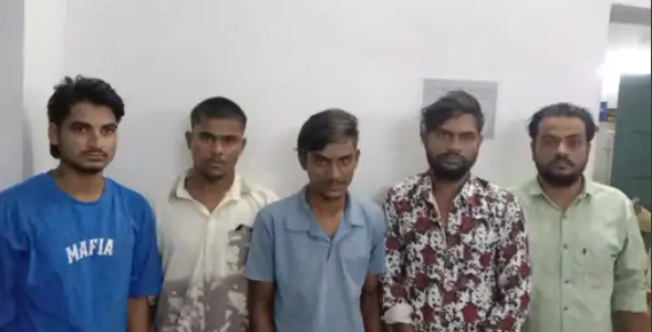 Crime News: रायपुर में AI से अश्लील वीडियो बनाकर वकील को किया ब्लैकमेल
