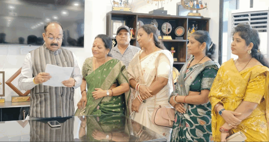 रिसाली महापौर शशि सिन्हा ने मंत्री अरुण साव से मांगी पार्षद निधि और विकास कार्यों के लिए सहयोग