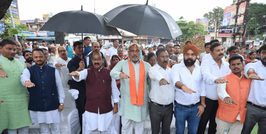 दुर्ग में उप मुख्यमंत्री अरुण साव ने स्वदेशी सुरक्षा एवं स्वावलंबन अभियान का किया उद्घाटन