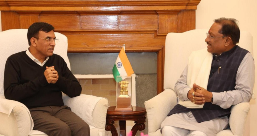 खेलो इंडिया ट्राइबल गेम्स 2026: मुख्यमंत्री विष्णु देव साय ने केंद्रीय मंत्री मनसुख मांडविया से की अहम चर्चा