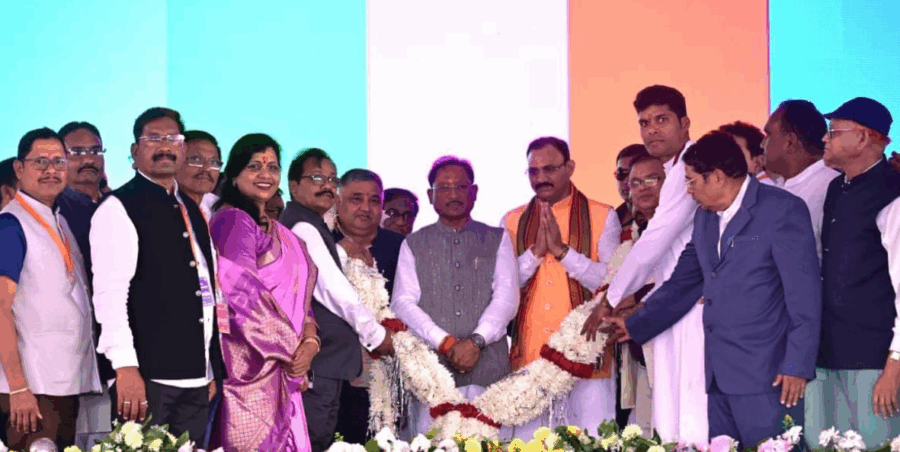 रतनपुर में मुख्यमंत्री विष्णु देव साय बोले – रतनपुर के विकास हेतु 200 करोड़ की योजना भेजी गई, कल्चुरी समाज सम्मेलन में की बड़ी घोषणाएं