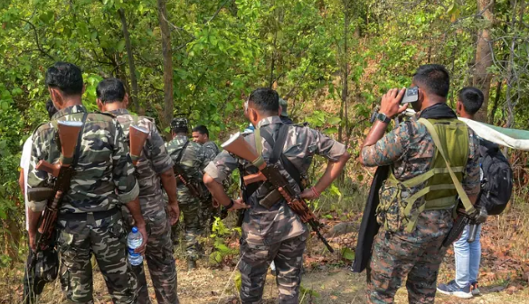 छत्तीसगढ़ समाचार: ब्रेकिंग ताज़ा अपडेट, 15 माओवादी सरेंडर को तैयार