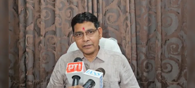 छत्तीसगढ़ के मंत्री टंकाराम वर्मा ने पीएम मोदी की सराहना की, आपदा प्रबंधन और खेल नीति पर दी अहम जानकारी