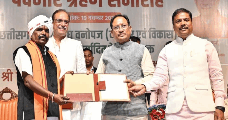छत्तीसगढ़ में वनोपज विकास को नई गति: रूप साय सलाम ने संभाला अध्यक्ष पद, मुख्यमंत्री विष्णु देव साय ने दिया वनवासियों के लिए बड़ा संदेश