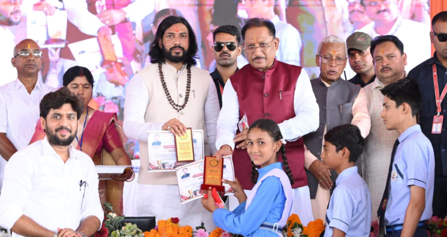 Samoda Development Projects: समोदा में 128 करोड़ से अधिक के विकास कार्यों का लोकार्पण, CM विष्णुदेव साय ने की कई बड़ी घोषणाएं