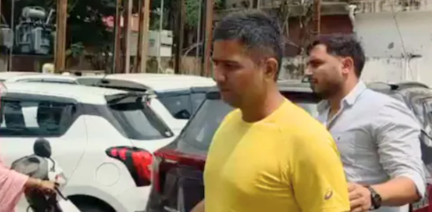 ‘बिग बॉस’ ग्रुप से चलती थी समानांतर सत्ता, भूपेश बघेल के बेटे चैतन्य पर 1000 करोड़ का शराब घोटाला