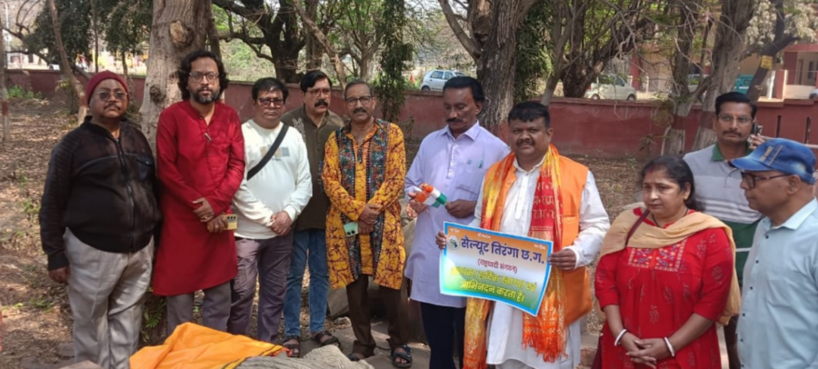 भिलाई के सिविक सेंटर में गुरुदेव की प्रतिमा जमीन पर मिली, सम्मानपूर्वक पुनर्स्थापना की मांग