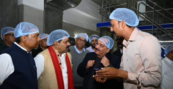 उपमुख्यमंत्री विजय शर्मा ने अमूल-बनास डेयरी मॉडल से लिया सीखने का संकल्प