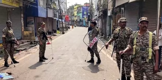 कटक हिंसा के बाद इंटरनेट सेवा 7 अक्टूबर तक निलंबित, कर्फ्यू जारी; पुलिस ने आठ लोगों को किया गिरफ्तार