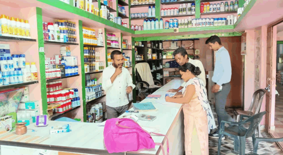 दुर्ग में उर्वरक निरीक्षण अभियान, चार प्रतिष्ठानों से बड़ी मात्रा में उर्वरक जब्त