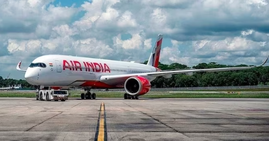खराब मौसम के कारण दिल्ली-रायपुर एयर इंडिया फ्लाइट भुवनेश्वर डायवर्ट, यात्रियों ने ली राहत की सांस