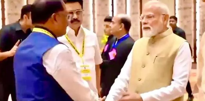 नीति आयोग बैठक में दिखा आत्मीय क्षण: प्रधानमंत्री मोदी ने कहा – “छत्तीसगढ़ की बात अभी बाकी है”