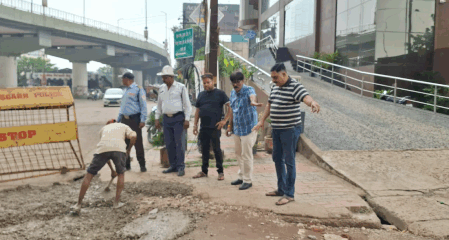 दुर्ग में “ऑपरेशन सुरक्षा” अभियान के तहत यातायात पुलिस की बड़ी कार्रवाई, अवैध पार्किंग और बच्चों की सुरक्षा उल्लंघन पर सख्ती