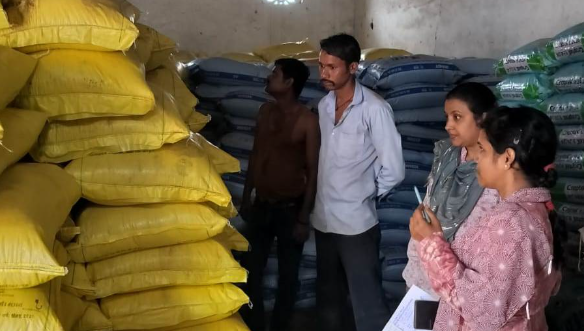 दुर्ग जिले में उर्वरक और बीज की गुणवत्ता पर कृषि विभाग की सख्ती, 4 प्रतिष्ठानों में जब्ती, 9 को नोटिस जारी
