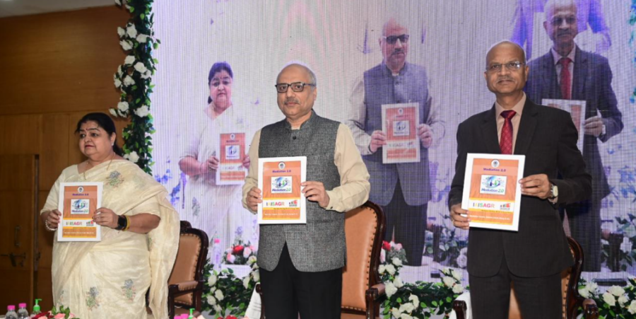 Durg News: जिला न्यायालय में संभागीय न्यायिक सेमीनार — CJ रमेश सिन्हा का बड़ा संदेश, मध्यस्थता 2.0 का विमोचन और 120 अधिकारियों को नए कानूनों का प्रशिक्षण; जानें 10 अहम बातें
