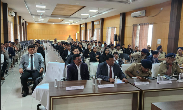दुर्ग जिला न्यायालय में ‘‘ई-साक्ष्य’’ विषय पर कार्यशाला सम्पन्न, न्यायिक प्रक्रिया में तकनीक के महत्व पर जोर