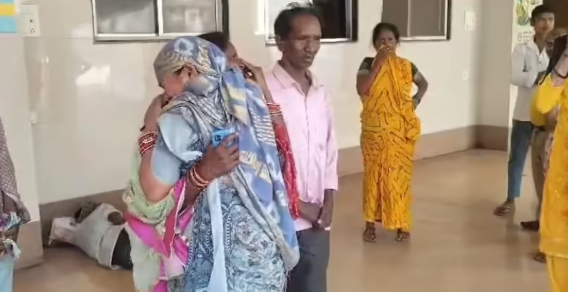 Durg District Hospital Death: समय पर रक्त नहीं मिलने के आरोप के बीच युवती की मौत, जांच के आदेश
