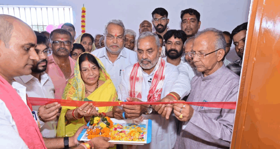 स्व. धर्मपत्नी की स्मृति में नव निर्मित ‘कमला सदन’ समाज को समर्पित – ताम्रध्वज साहू