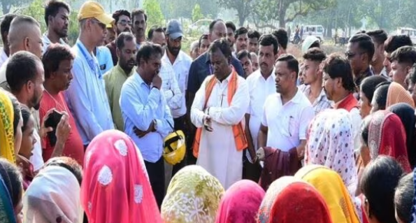 सूरजपुर में एसईसीएल खदान विस्तार पर बवाल: विरोध कर रही ग्रामीण महिलाओं पर CISF का लाठीचार्ज, दो घायल — विधायक भूलन सिंह पहुंचे मौके पर
