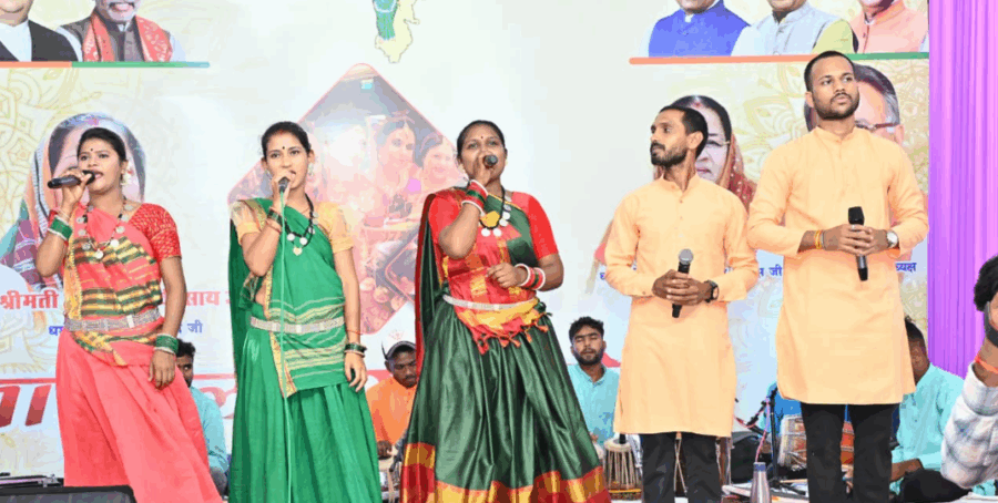 राजस्व मंत्री निवास में तीजा मिलन: गीत-संगीत और लोकनृत्य से महका छत्तीसगढ़ी संस्कृति का रंग
