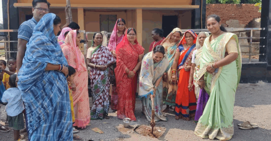 महापौर शशि सिन्हा ने रिसाली के वार्ड 10 और 18 में 8 लाख की स्वीकृति दी, भूमिपूजन के साथ शुरू हुए विकास कार्य