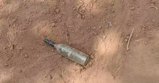 छत्तीसगढ़: माओवादी बोतल IED से सुरक्षा बलों के लिए बढ़ा खतरा, CRPF ने निष्क्रिय किए 2 बम