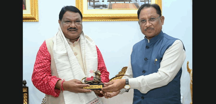 छत्तीसगढ़ में जनजातीय विकास पर केंद्र और राज्य की साझा पहल: मुख्यमंत्री विष्णुदेव साय से केंद्रीय मंत्री जुएल ओराम की मुलाकात