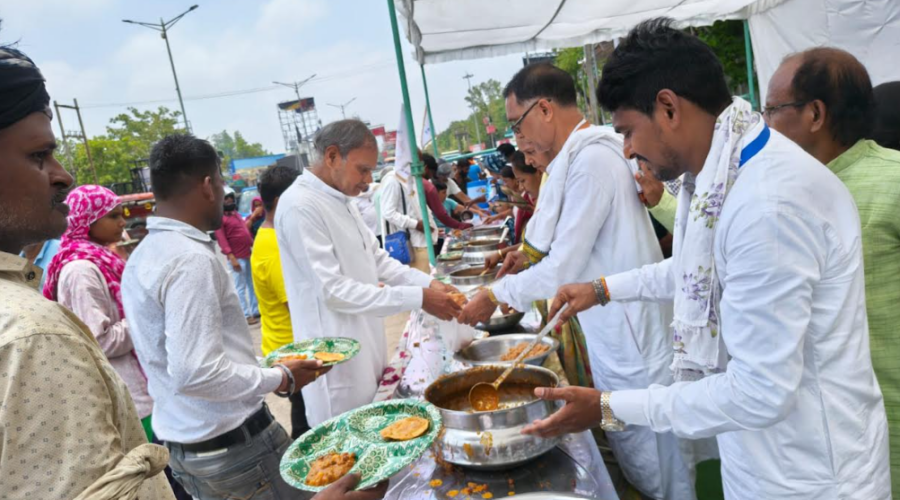 Kabir Jayanti Durg: राजेंद्र पार्क चौक में सद्गुरु कबीर साहब का 629वां प्रकट्य उत्सव श्रद्धा और भक्ति के साथ मनाया गया