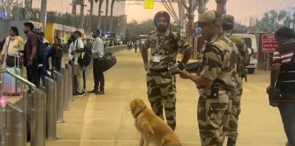 रायपुर एयरपोर्ट पर संदिग्ध बैग से मचा हड़कंप, पीएम मोदी की मौजूदगी में सुरक्षा एजेंसियां रहीं हाई अलर्ट पर