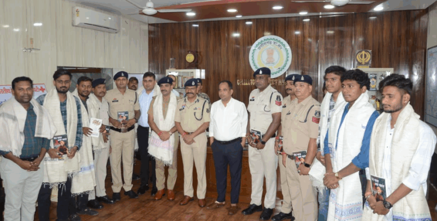 रायपुर का साहसिक रेस्क्यू: बेबीलॉन टावर अग्निकांड में युवाओं ने बचाई कई जानें, कलेक्टर-एसएसपी ने किया सम्मानित