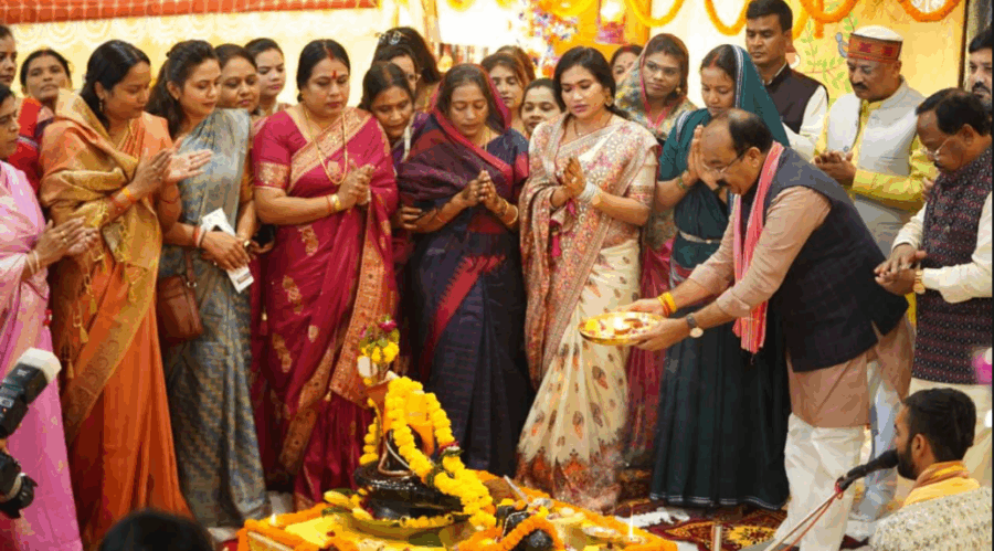 रायपुर में तीजा-पोरा तिहार धूमधाम से मनाया गया, ‘विष्णु भइया’ के नेवता पर उमड़ा महिलाओं का उत्साह