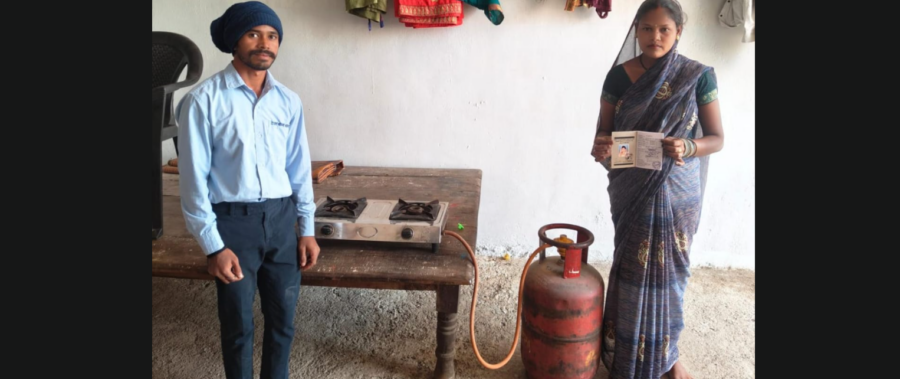 उज्ज्वला योजना से बदली देवरबीजा की द्रोपदी यादव की जिंदगी, स्वच्छ ईंधन से स्वास्थ्य और सम्मान की नई शुरुआत