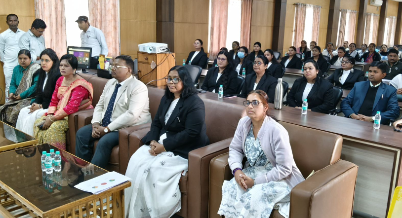 जिला न्यायालय दुर्ग में महिलाओं के सुरक्षित कार्यस्थल को लेकर जागरूकता कार्यशाला आयोजित
