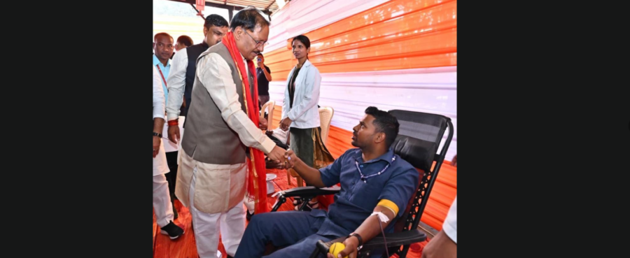 Vishnu Deo Sai 62nd Birthday Blood Donation Camp: मुख्यमंत्री निवास में 62 यूनिट रक्तदान, युवाओं से साल में एक बार रक्तदान की अपील