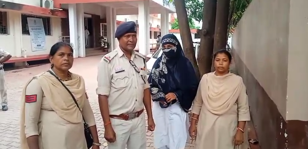 नौकरी के नाम पर लाखों की ठगी करने वाली महिला गिरफ्तार, पाटन पुलिस की बड़ी कार्रवाई