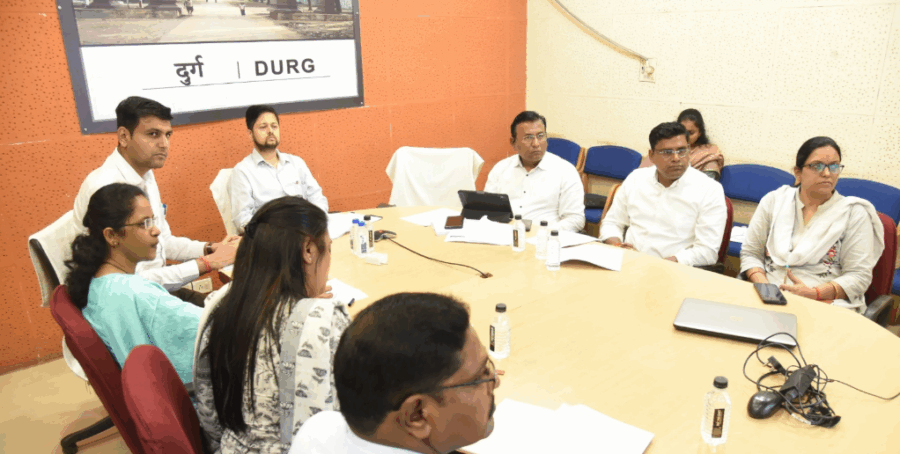 छत्तीसगढ़ में मतदाता सूची पुनरीक्षण की तैयारी तेज, मुख्य निर्वाचन पदाधिकारी यशवंत कुमार ने की समीक्षा बैठक