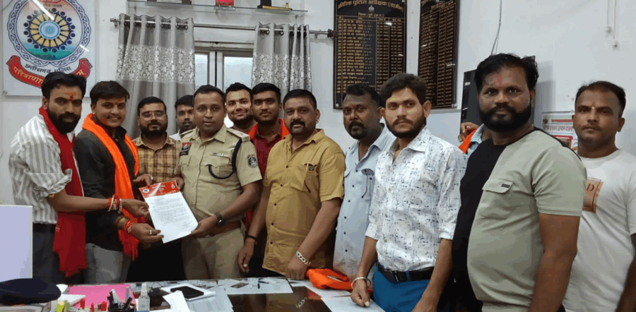 मचांदूर में भगवा झंडा विवाद पर बवाल, वायरल वीडियो से भड़का गुस्सा, विहिप-बजरंग दल और भाजपा युवा मोर्चा उतरे समर्थन में