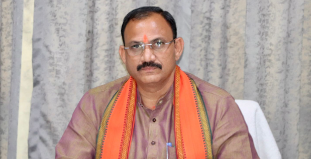 फार्मासिस्टों को बड़ी राहत: छत्तीसगढ़ फार्मेसी काउंसिल ने शुल्क वृद्धि का निर्णय लिया वापस, पूर्व दरें रहेंगी लागू