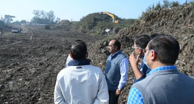 डिप्टी CM अरुण साव ने कंपनी को लगाई फटकार, मार्च 2026 तक कचरा निपटान का अल्टीमेटम