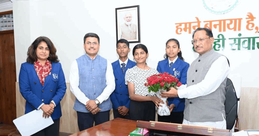 मणिपुर अंतरराष्ट्रीय पोलो टूर्नामेंट में छत्तीसगढ़ की ऐतिहासिक भागीदारी, खिलाड़ियों से मिले मुख्यमंत्री साय