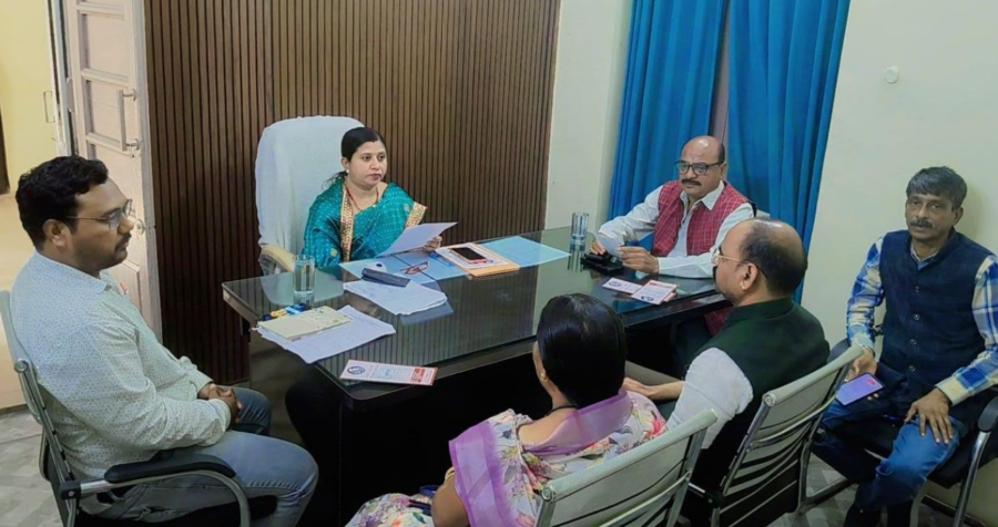 नालियों से गुजर रही पाइपलाइन हटाने की तैयारी, 60 वार्डों के लिए बनेगा प्रस्ताव