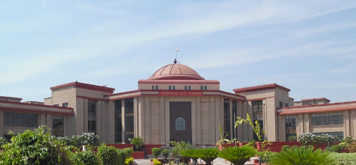कोर्ट कोई धरना स्थल नहीं है: छत्तीसगढ़ हाईकोर्ट ने कोर्टरूम हंगामा मामले में दो आरोपियों की अग्रिम जमानत खारिज की