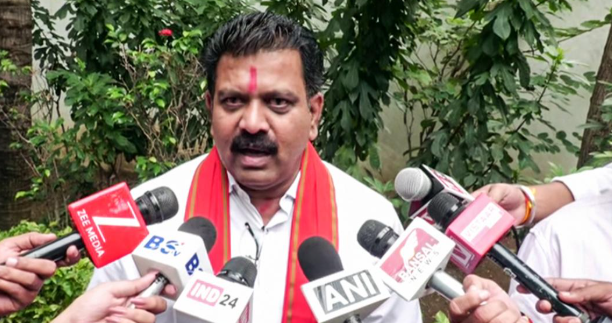 Chhattisgarh Anti Conversion Bill: बजट सत्र में पेश हो सकता है धर्मांतरण विरोधी विधेयक, डिप्टी सीएम विजय शर्मा के संकेत