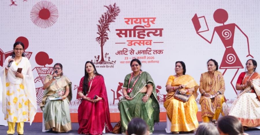महिला साहित्यकारों के काव्य-पाठ और व्यंग्य सत्रों ने बांधा समां