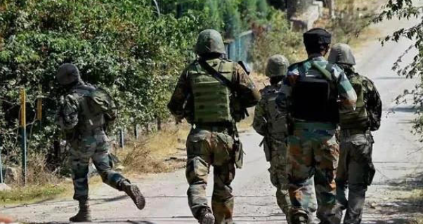 बीजापुर मुठभेड़ में चार नक्सली ढेर, सुरक्षा बलों की बड़ी कार्रवाई; भारी मात्रा में हथियार बरामद