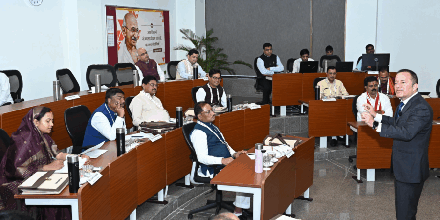 नई सोच, नया संकल्प: आईआईएम रायपुर में चिंतन शिविर बना सुशासन और नेतृत्व विकास की प्रयोगशाला