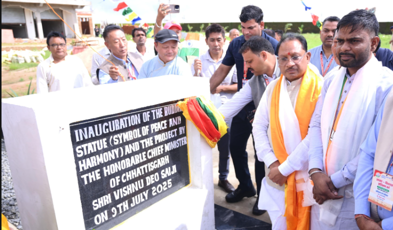 मुख्यमंत्री विष्णु देव साय ने किया मैनपाट में भगवान बुद्ध की भव्य प्रतिमा का अनावरण, तिब्बती समुदाय के योगदान की सराहना